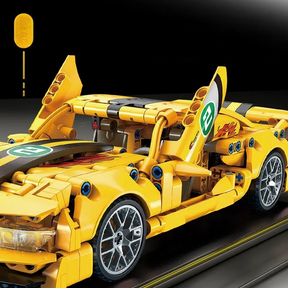 Carro Esportivo Amarelo de Corrida (451 Peças)